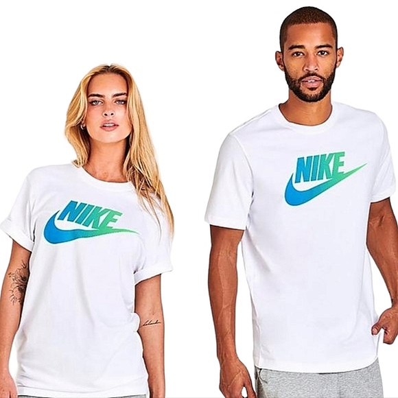 Nike Tops - NWT Unisex Nike Essential T-shirt Size Small